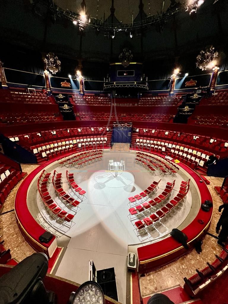 Chaise pliante velours rouge Apolline - Visuel 6