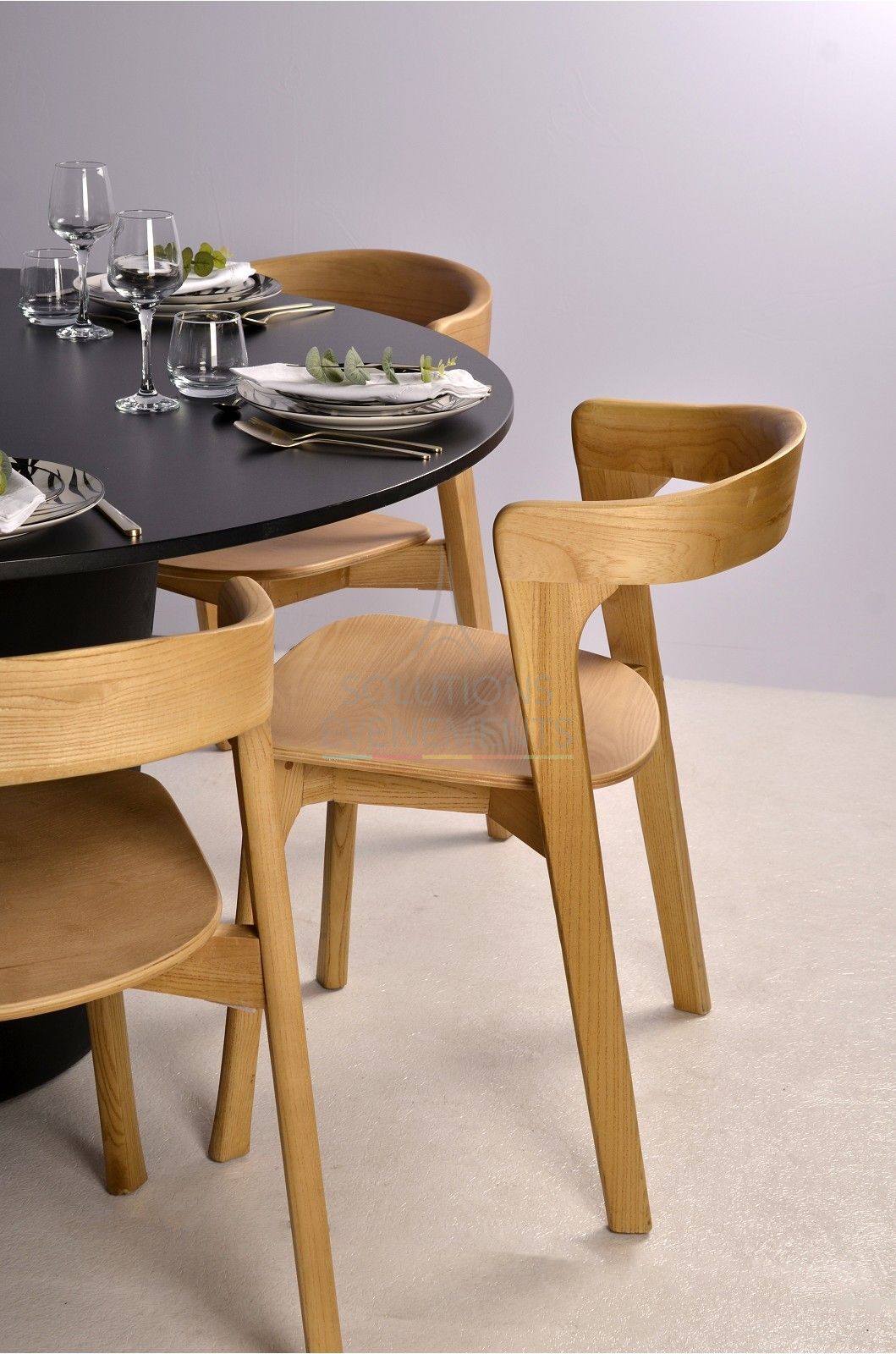 CONIC-O Black Table - Black Top 150 cm - 8-10 pax - Visual 2