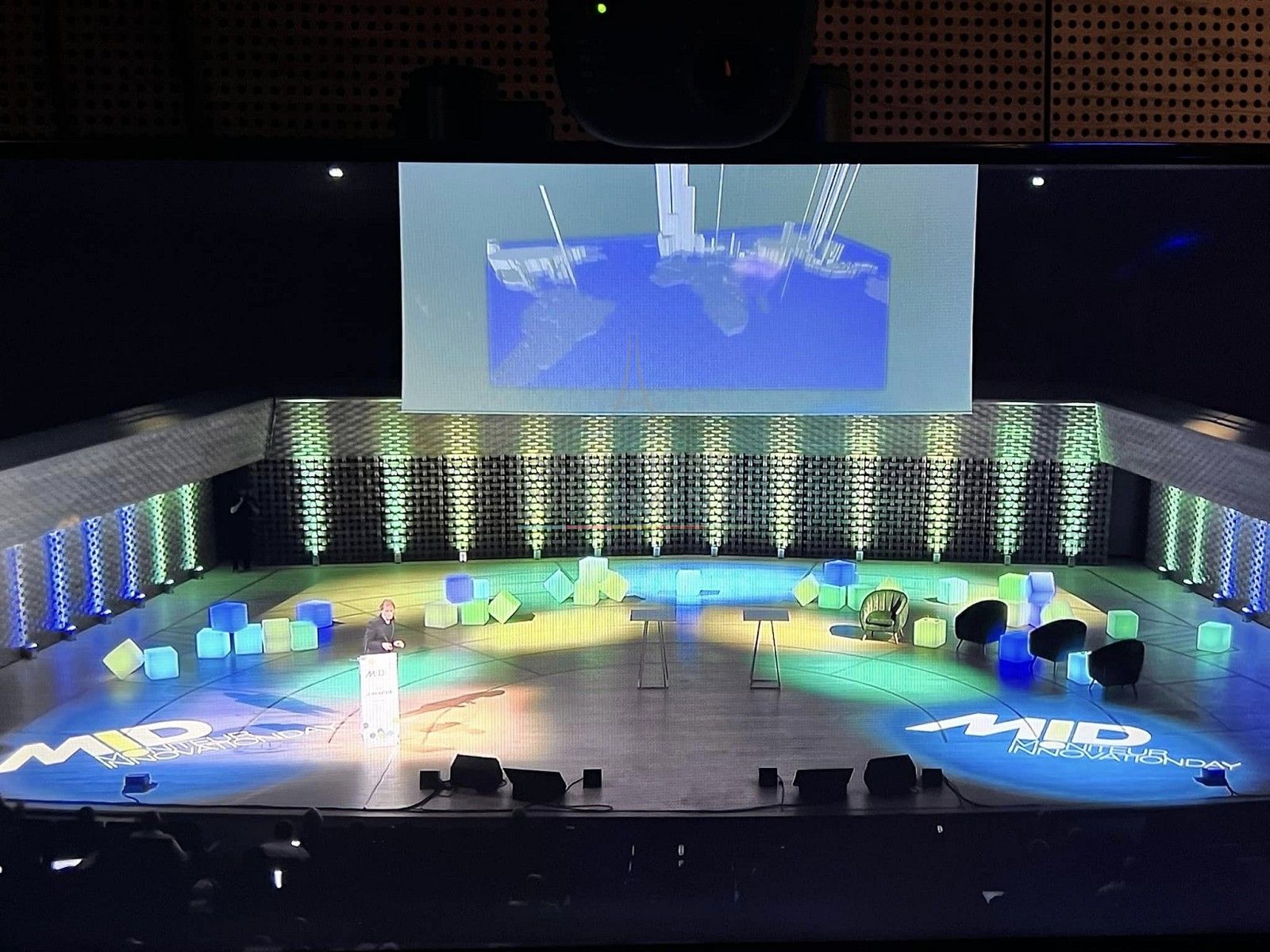 Location de CUBE LUMINEUX LED pour Evenement et Reception