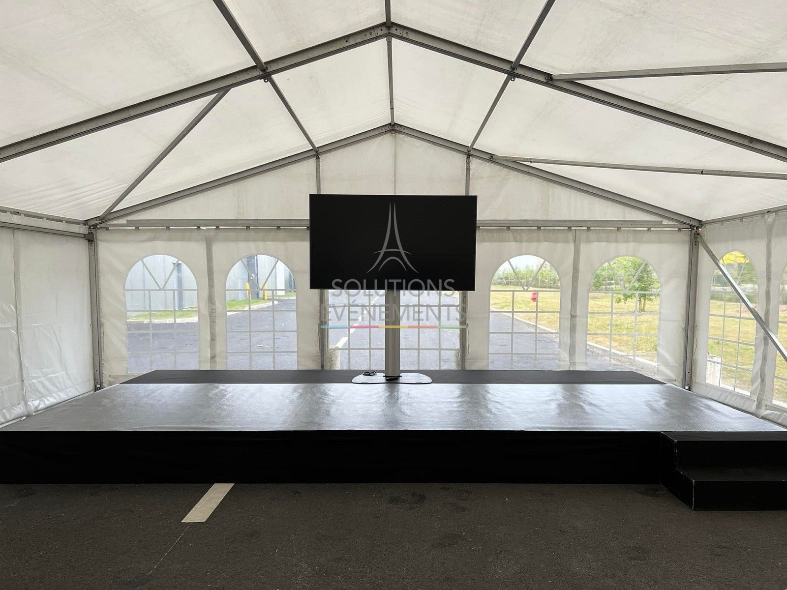 Giant Screen Pack - 85 inch screen + sound system - Visual 2