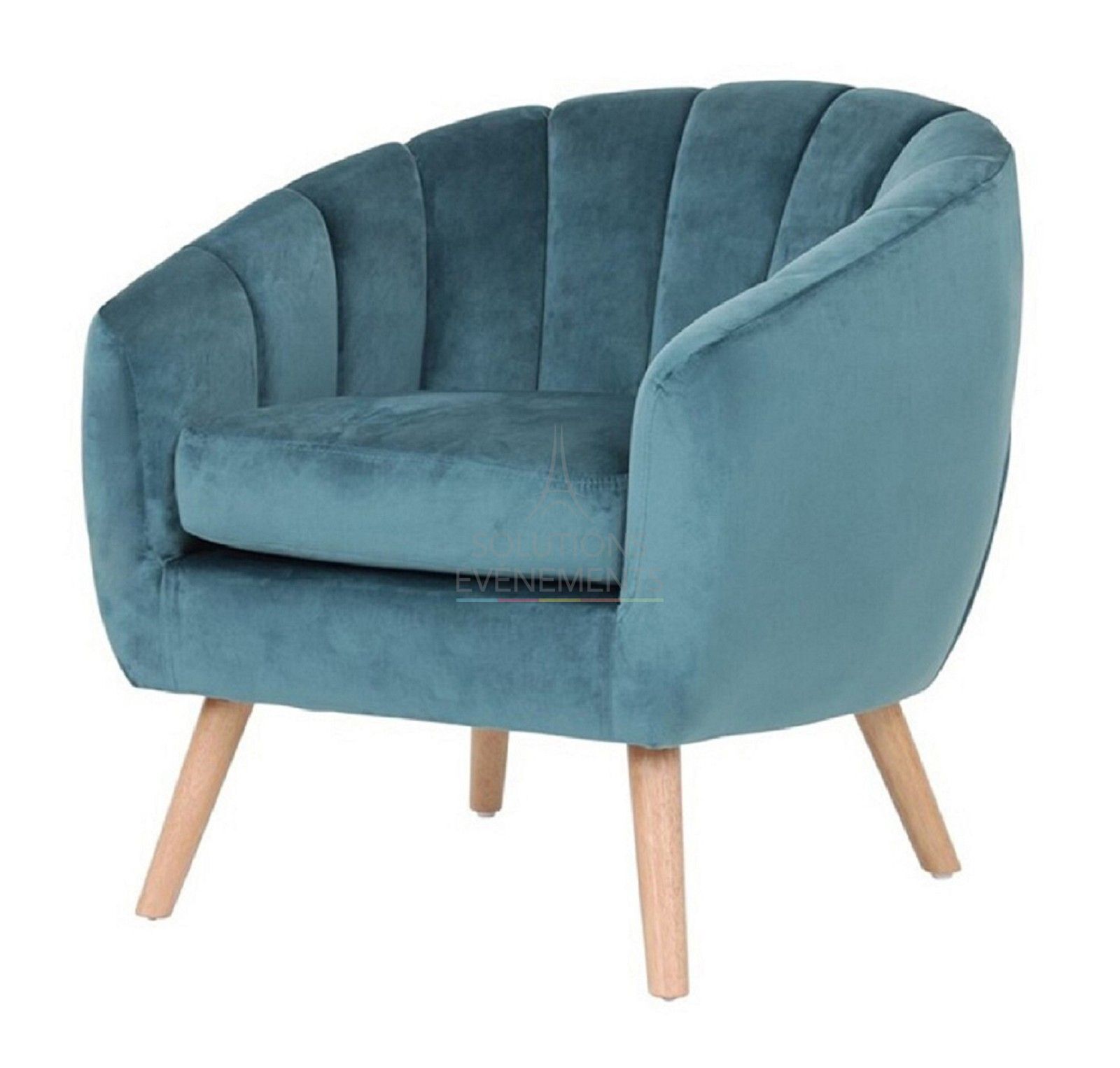 Location fauteuil velours bleu de style scandinave