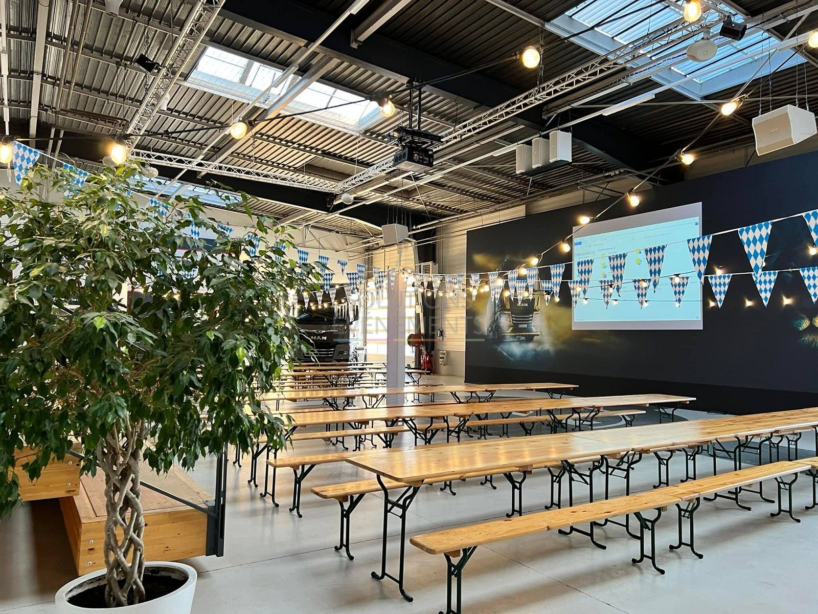 Kermesse table and bench kit - Visual 5