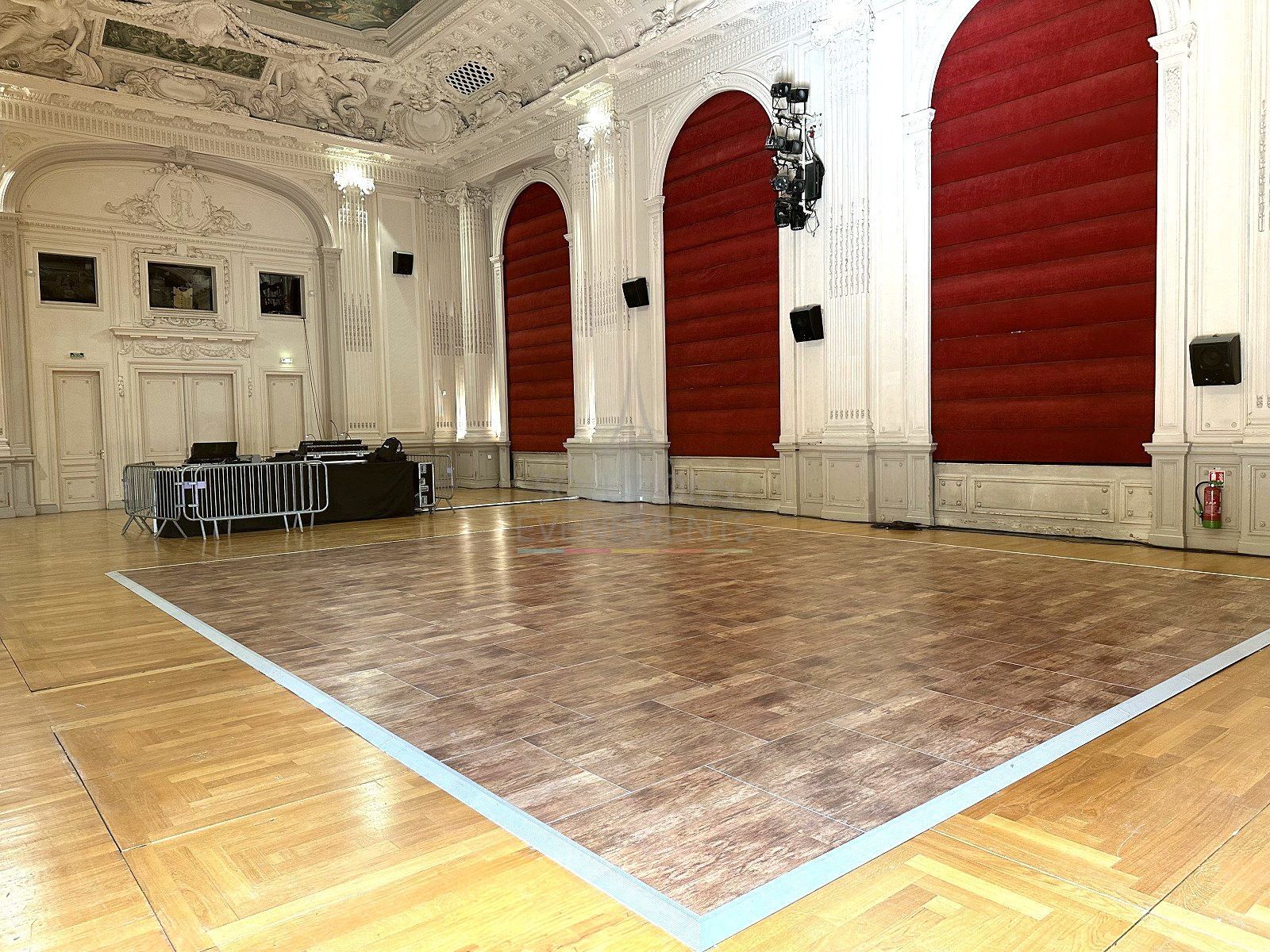 Kit parquet piste de danse - Extérieur - 101 m2 - 240 pax - Visuel 5