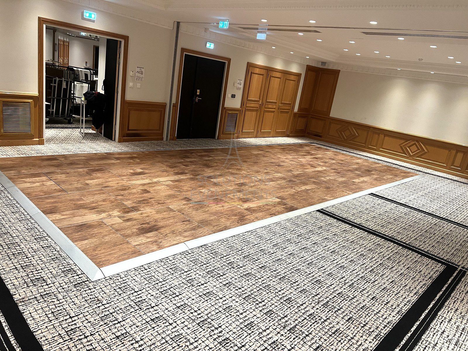 Kit parquet piste de danse - Intérieur - 40 m2 - 96 pax - Visuel 6