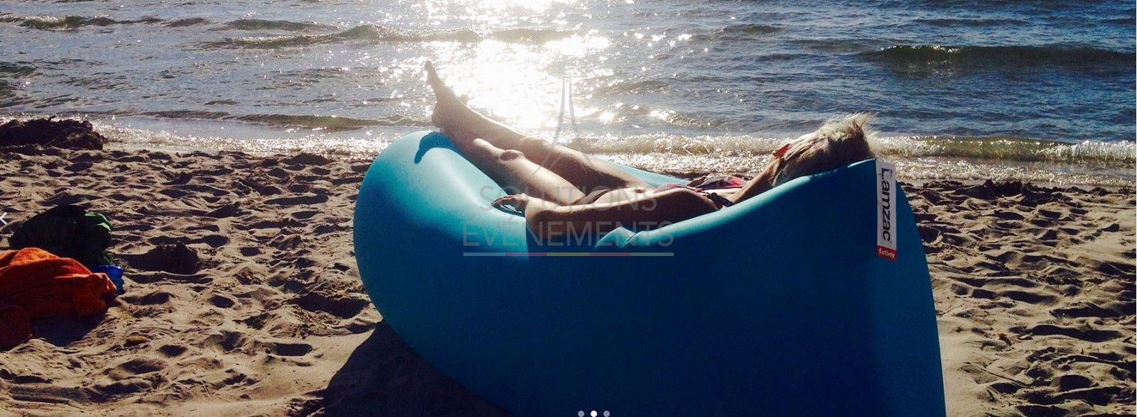 Lamzac Blue Inflatable Pouf - Visual 3