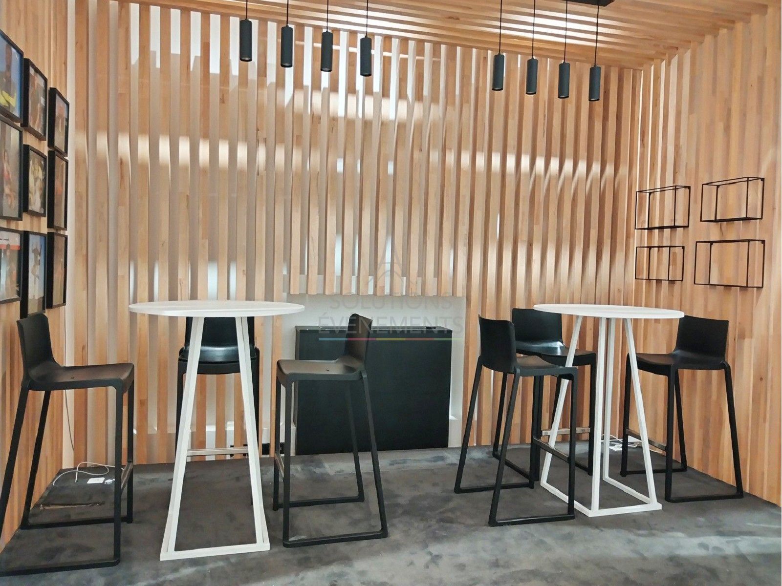 Linea White Standing Table - White Round Tray - Visual 5