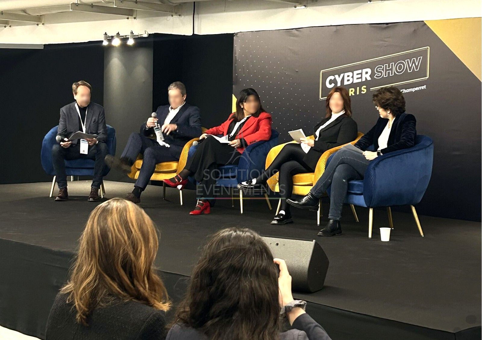 Louise yellow velvet armchair - Visual 5