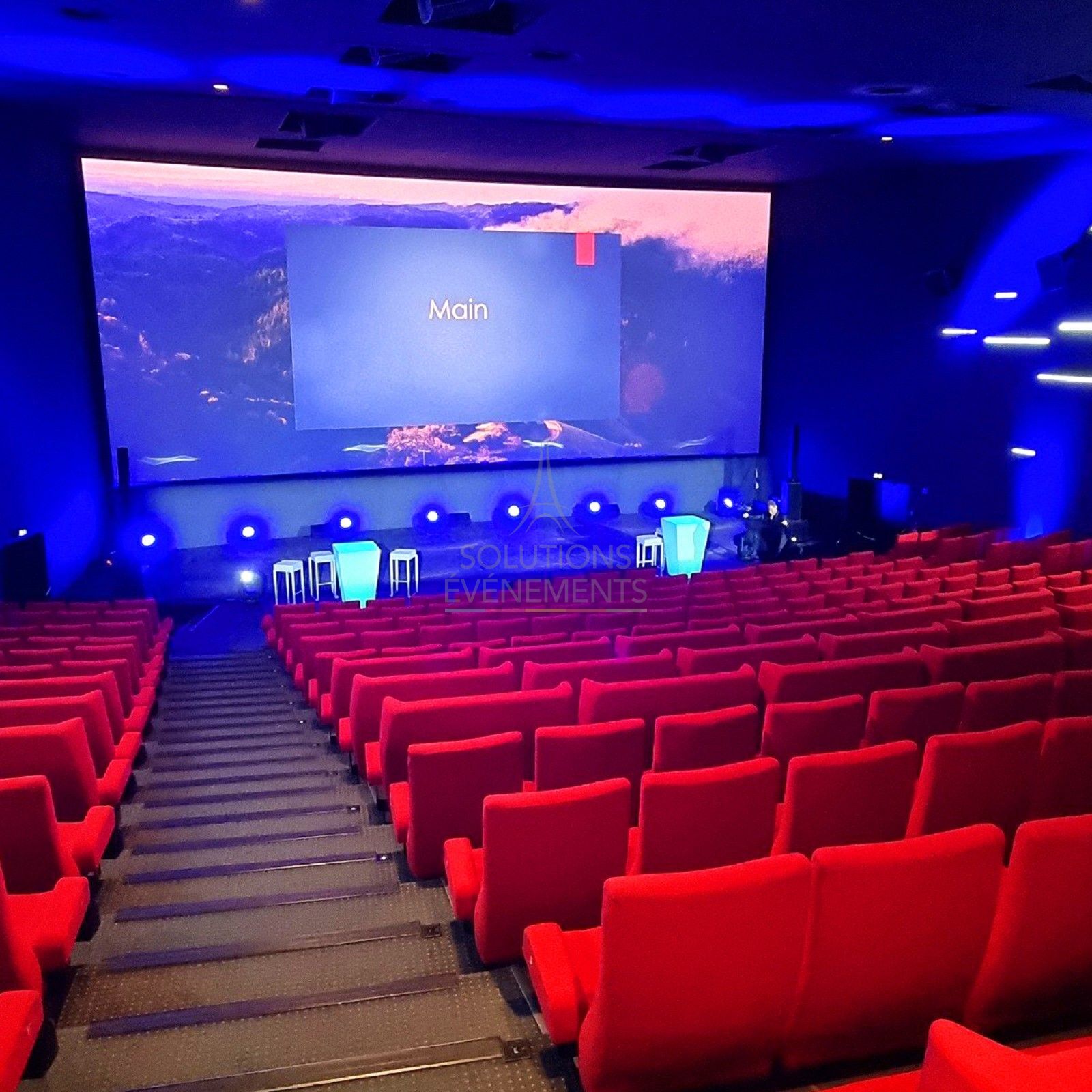 Mange debout lumineux Conic Party LED - Visuel 5