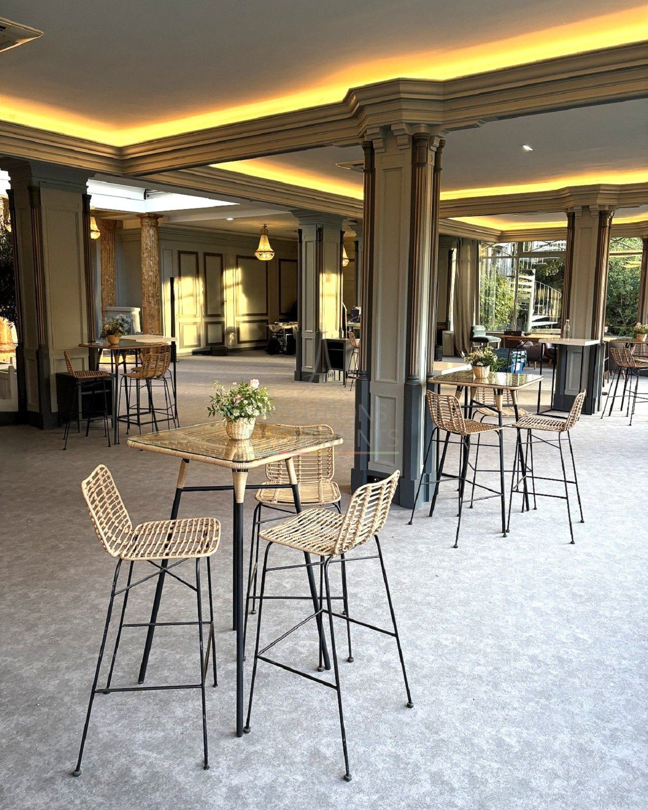 Mange debout Palm Rotin  - Visuel 2