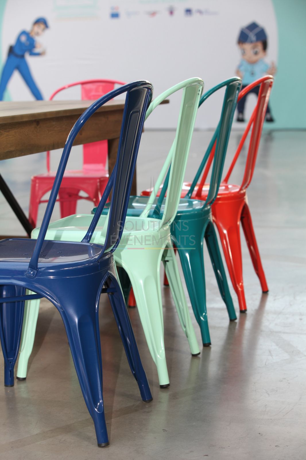 Orange industrial tolix chair - Visual 6