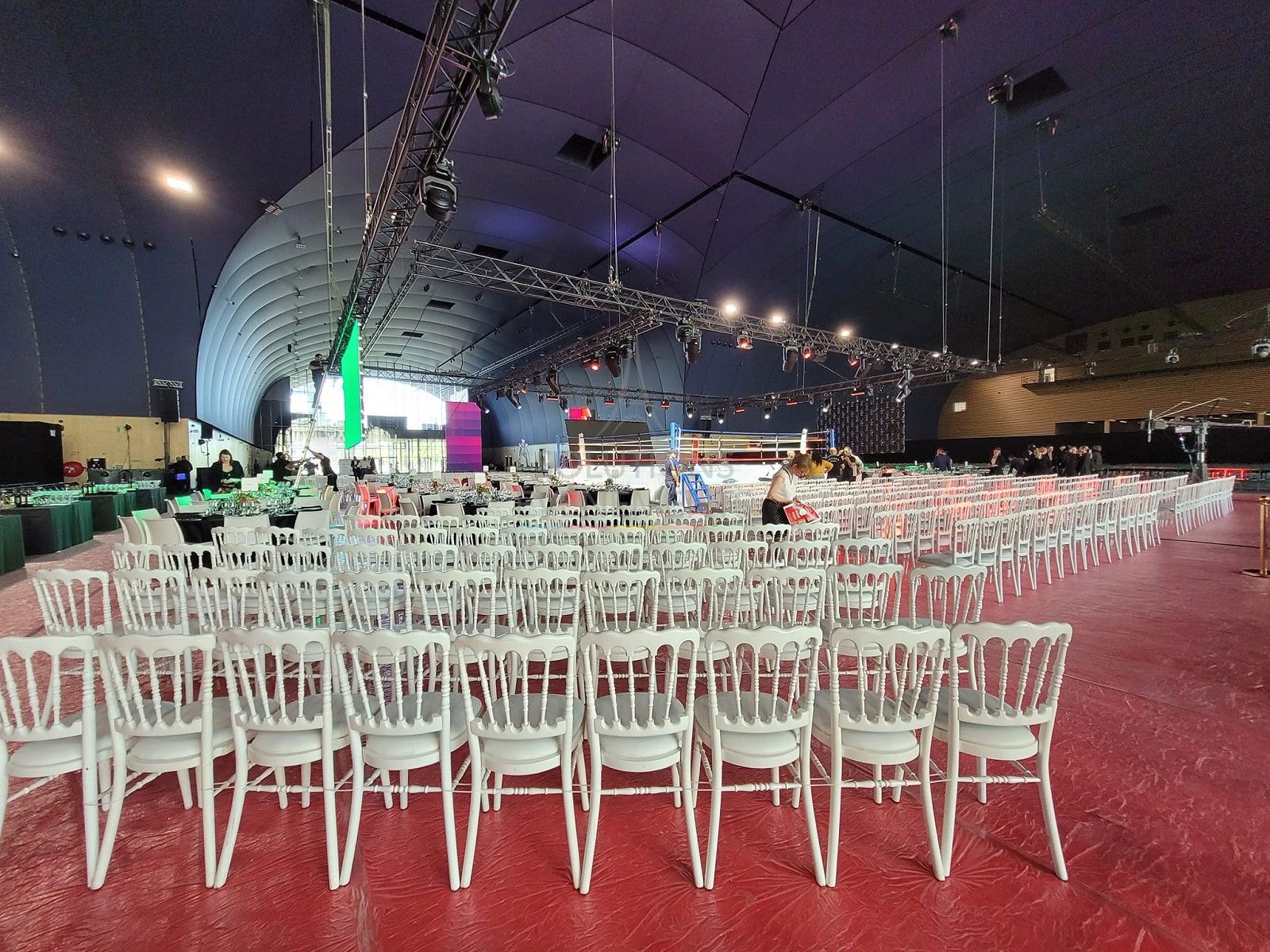 Pack 100 Chaises Napoleon recyclables blanches - assise blanche - Visuel 4