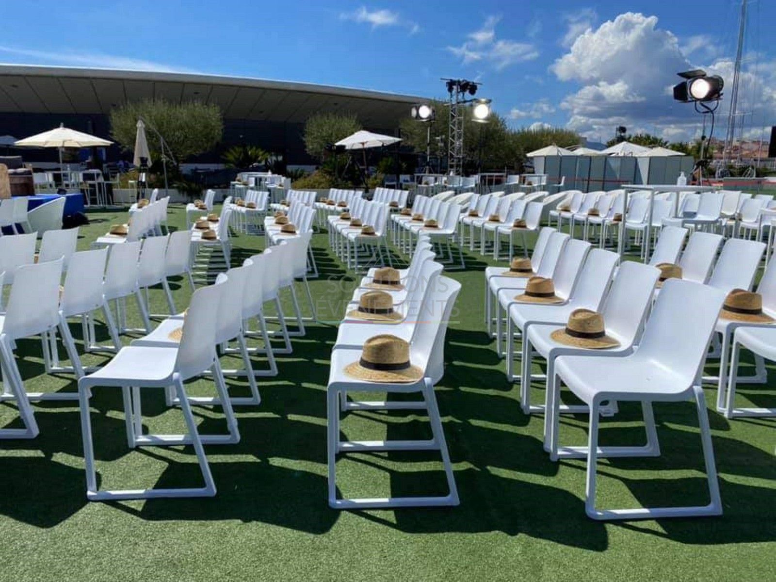 Pack of 20 white Kasar chairs - Visual 5