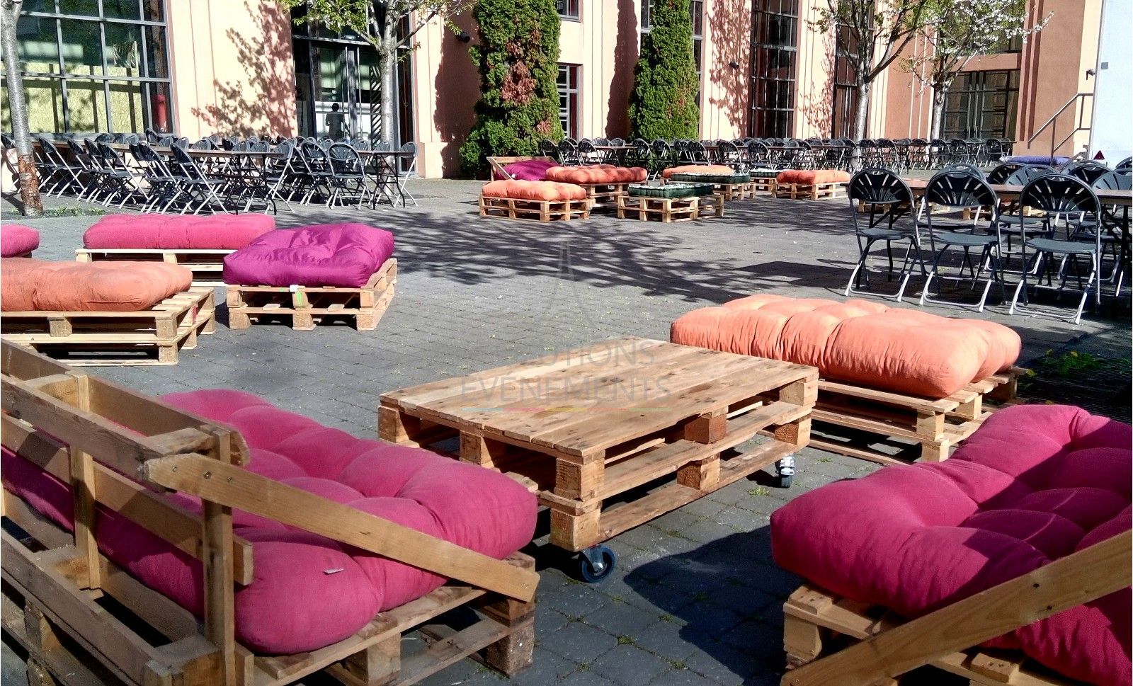 Pallet bench - Orange cushion - Visual 5