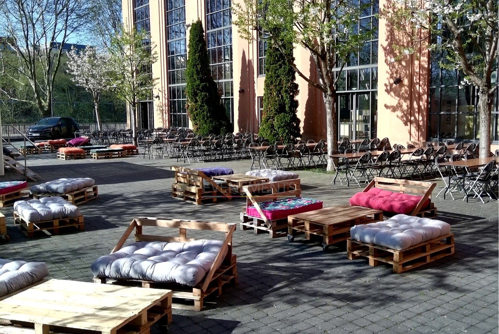 Pallet sofa - Exotic cushion - Visual 6