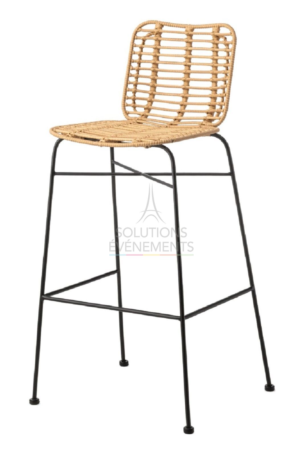 Rental of beige rattan high chair
