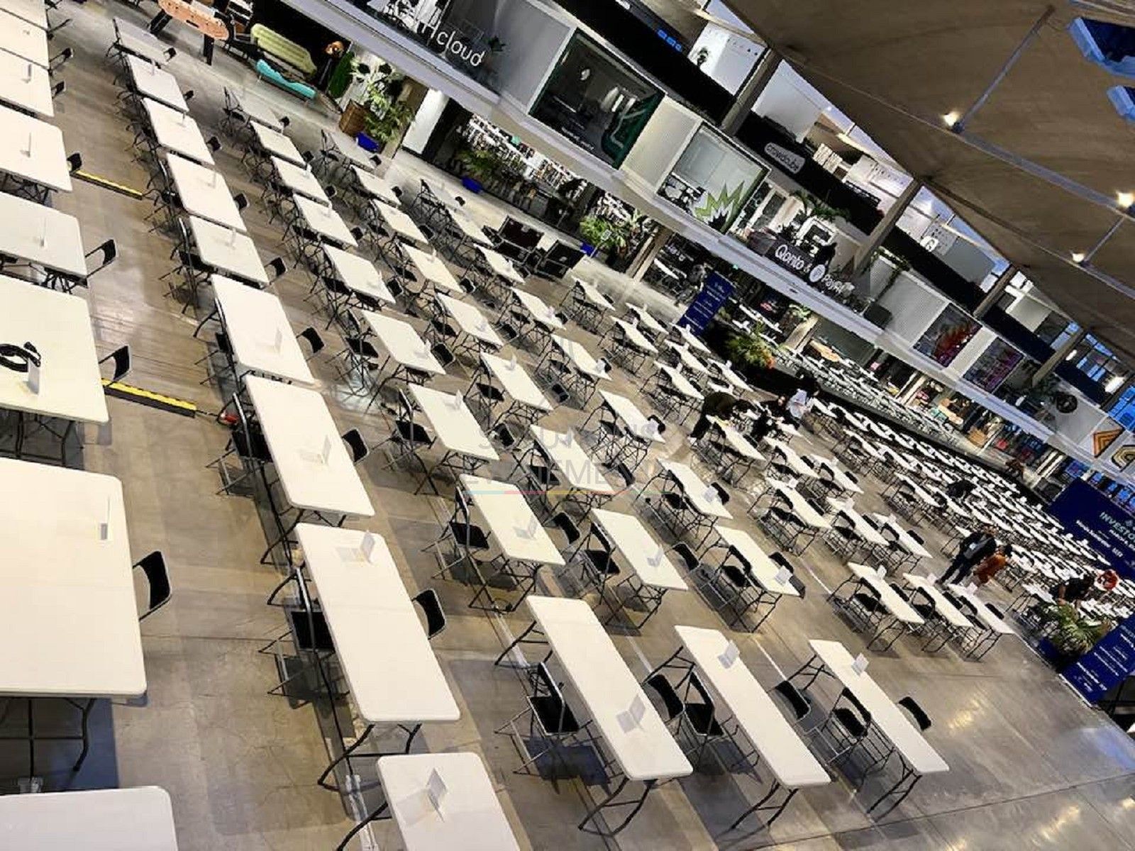 rectangular hdpe table for 6 to 8 people (183x76cm) - visual 4