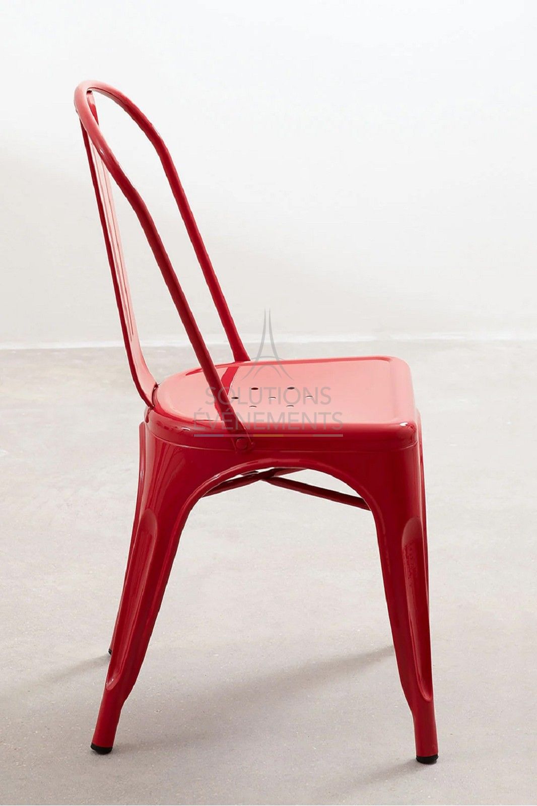 Red industrial tolix chair - Visual 2