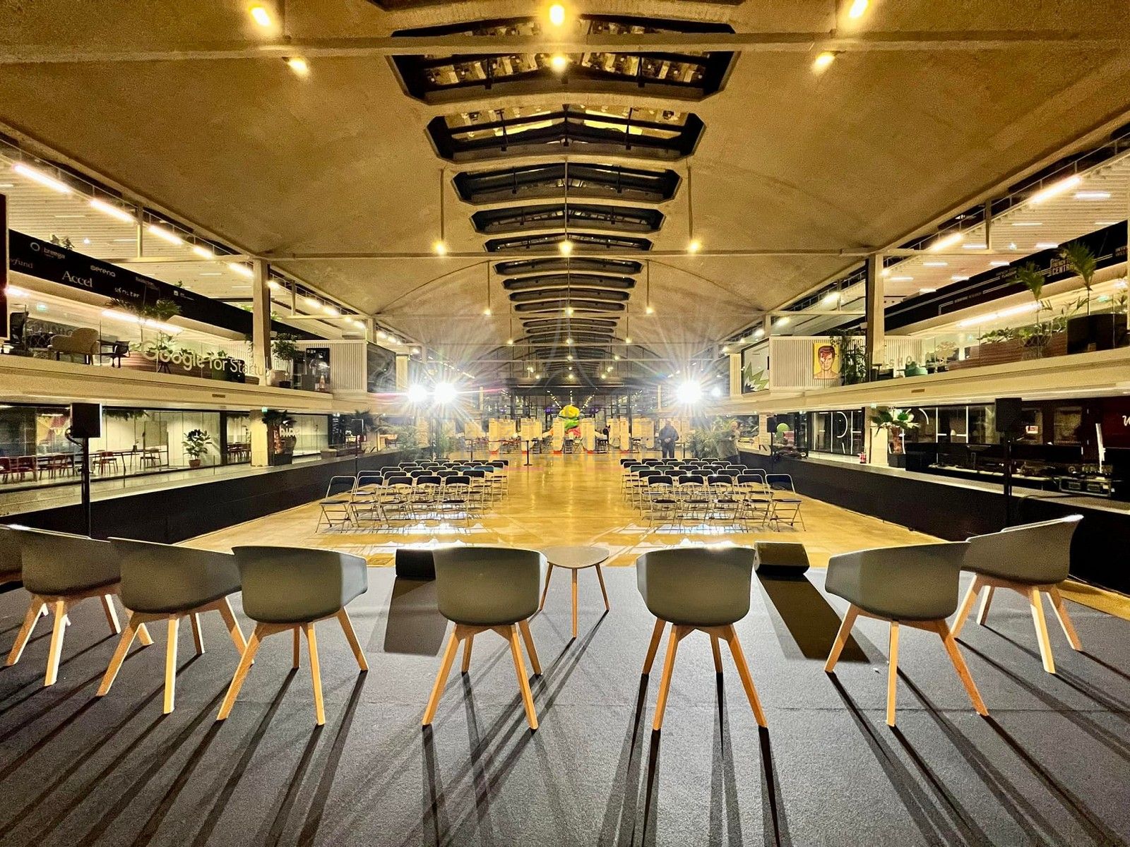 Scandinavian designer gray armchair - Visual 5