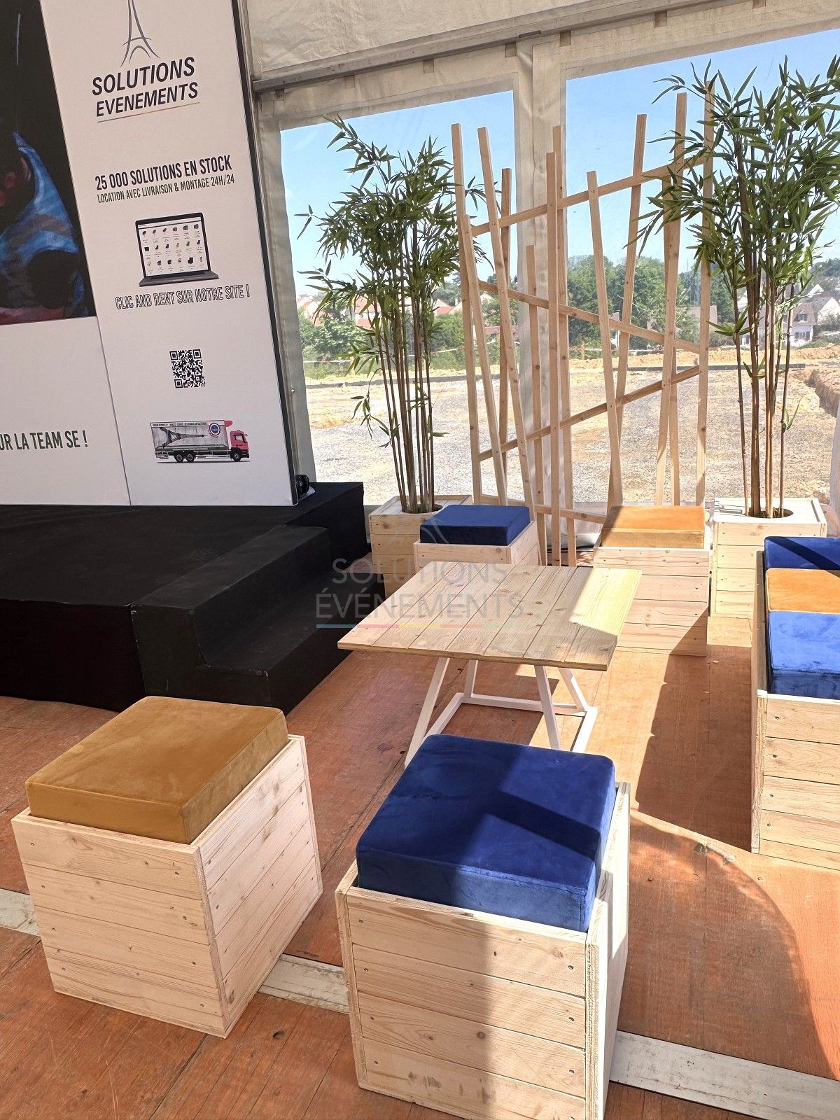 Senlis Pouf - Blue Velvet - Visual 2