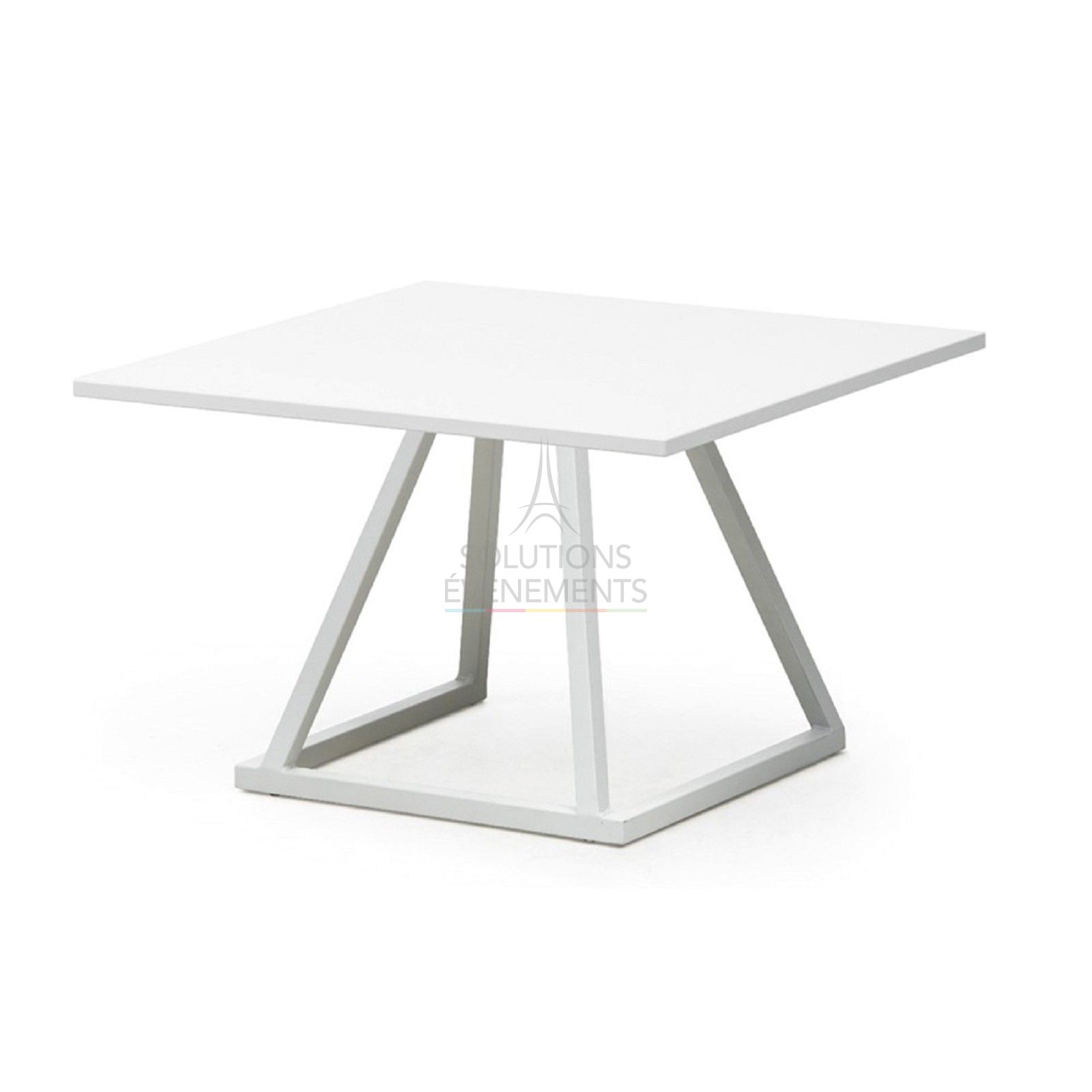 Location de petite table basse lounge Linea avec plateau carré.