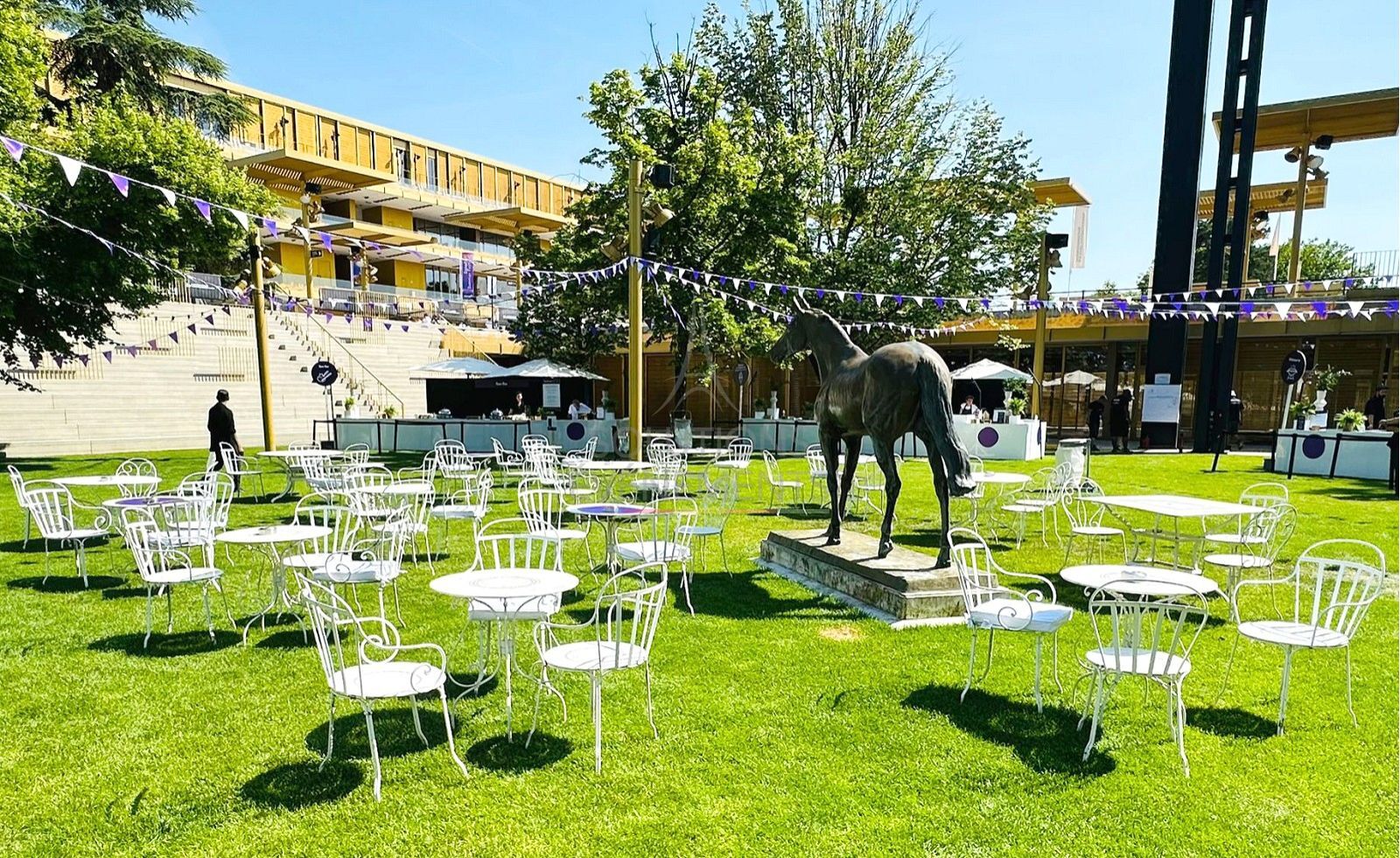 Table de jardin blanche en fer forgé  - Visuel 5