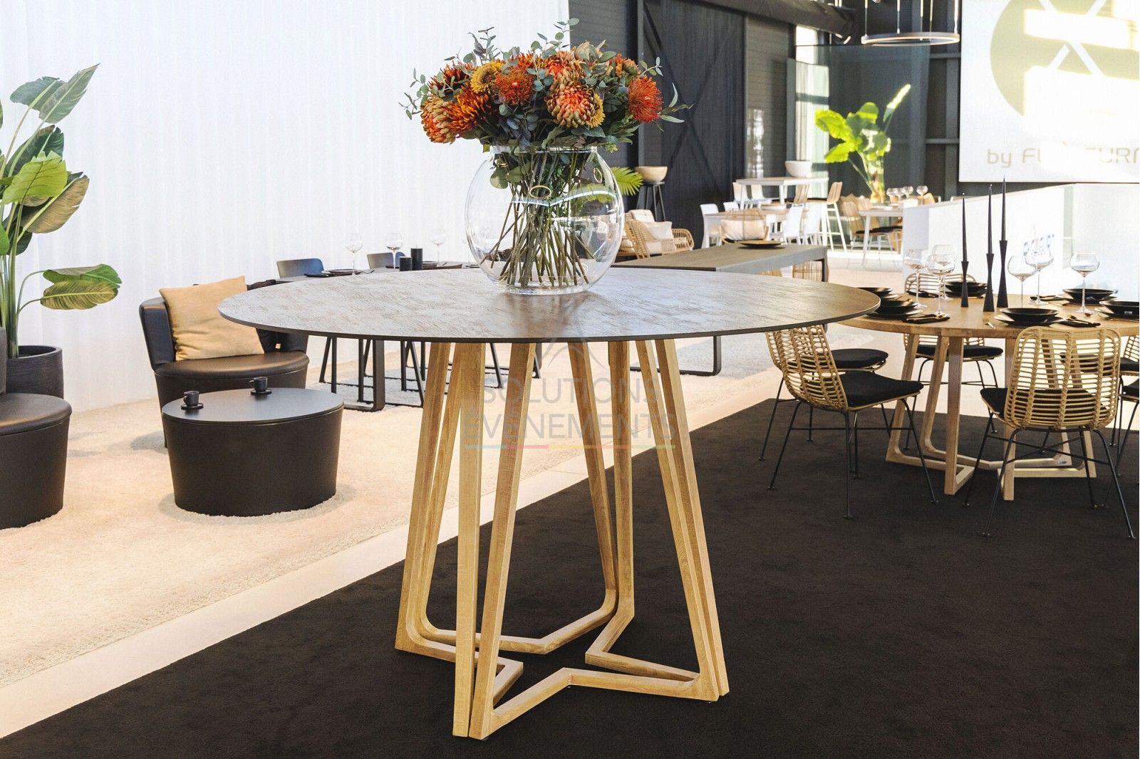 Table haute ronde Wings 8-12 pax - Plateau Factory Outdoor - Visuel 2