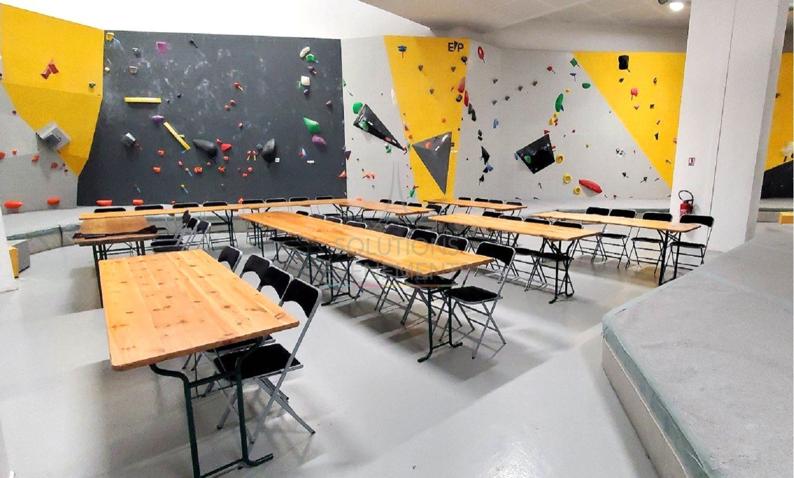 Table rectangulaire bois banquet pour 10 personnes (220x70cm) kermesse - Visuel 3