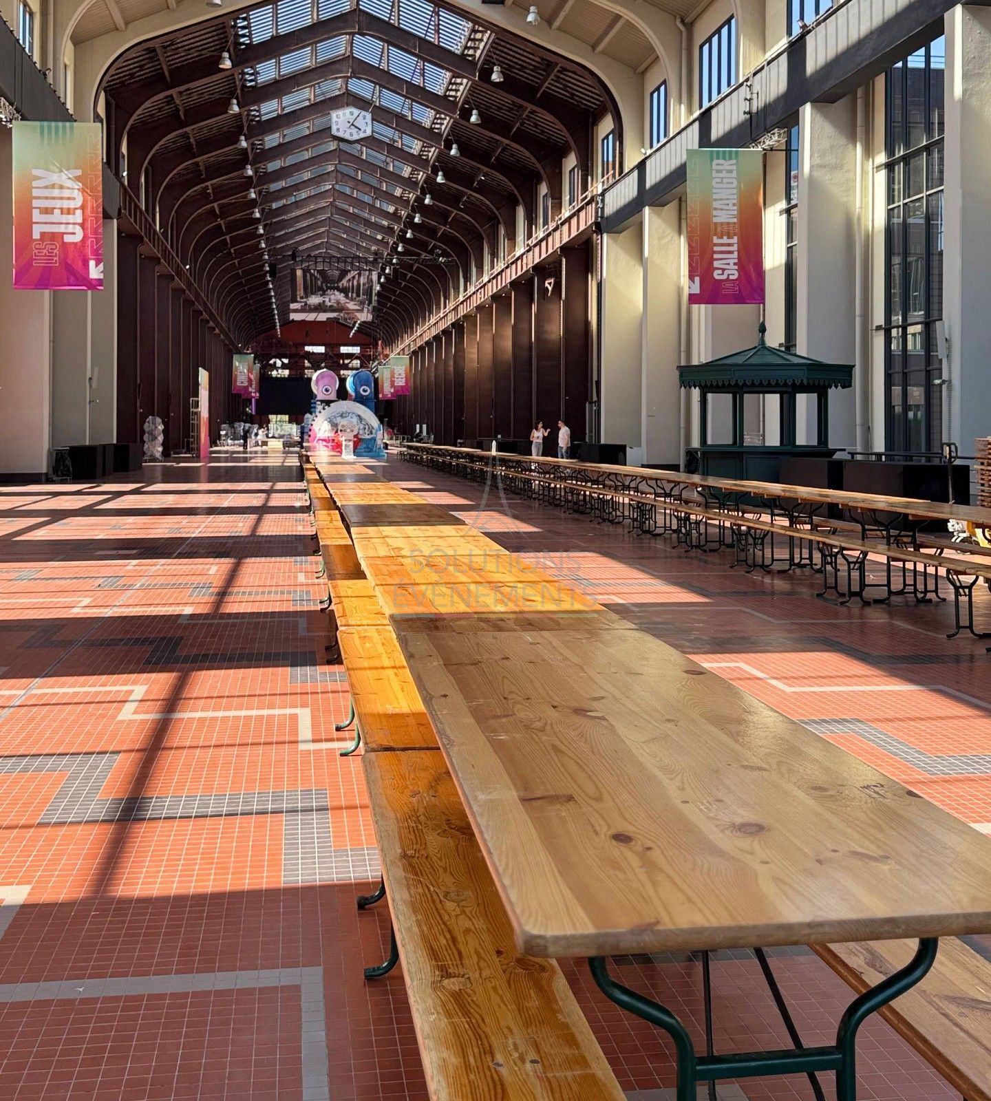 Table rectangulaire bois banquet pour 10 personnes (220x70cm) kermesse - Visuel 4