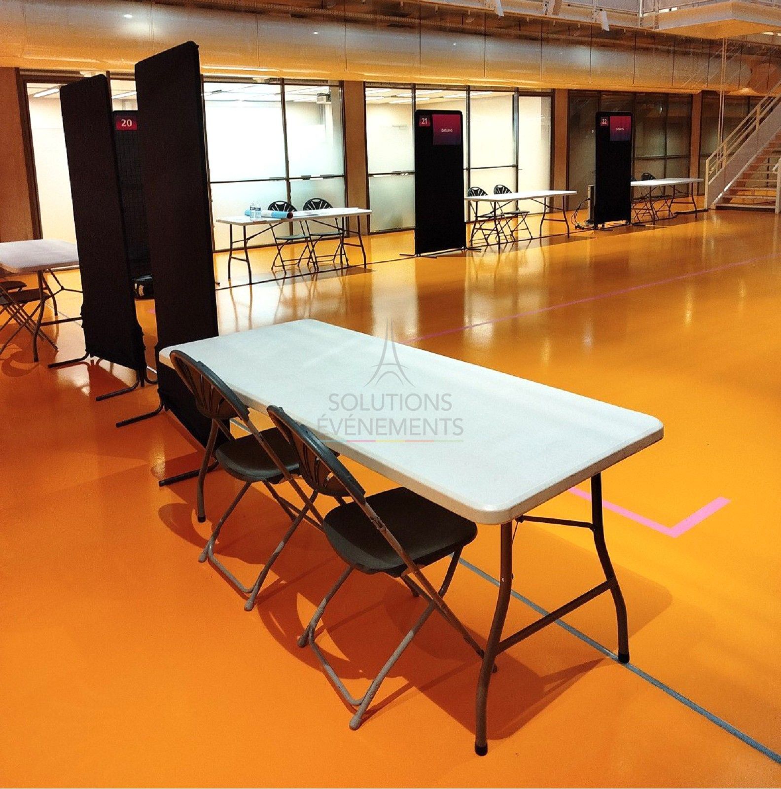 Table rectangulaire HDPE 6 à 8 personnes (183x76cm) - Visuel 5