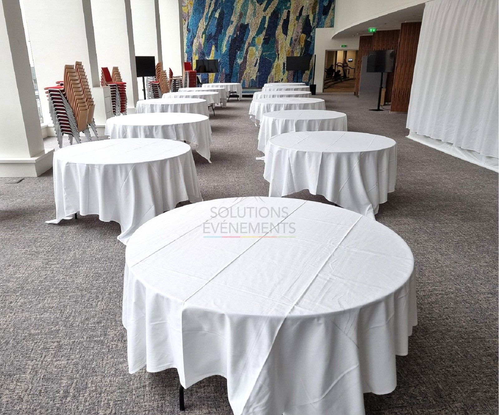 Table ronde bois 120cm pour 6-8 personnes - Visuel 4