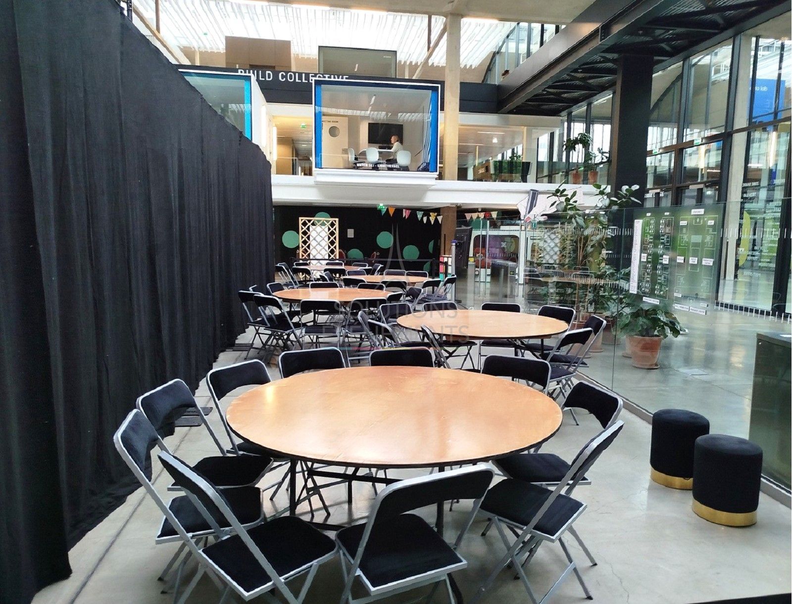 Table ronde bois 150cm pour 8-10 personnes - Visuel 6