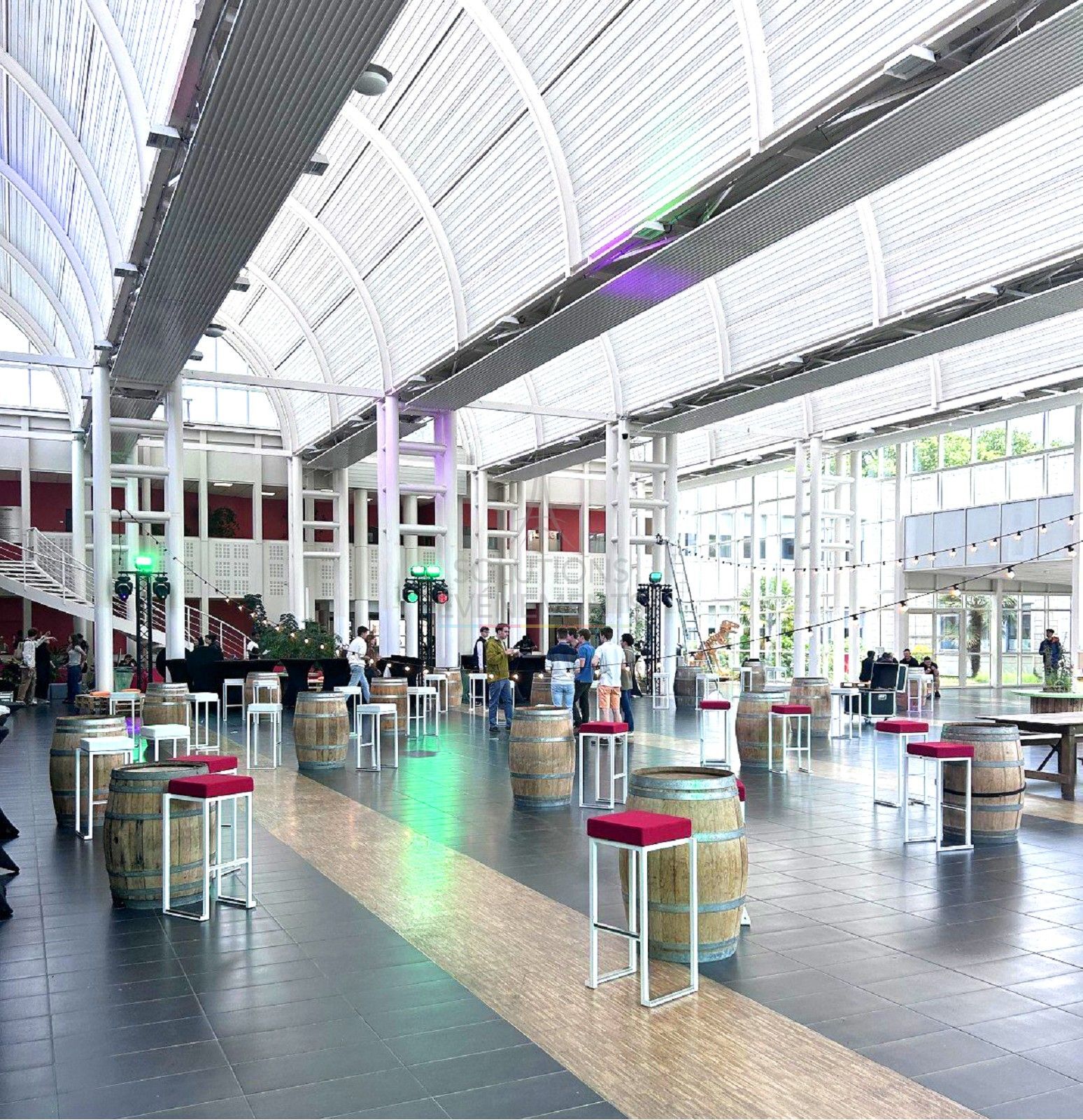 Tabouret haut Kubo Blanc - Pouf tissu Rouge - Visuel 2