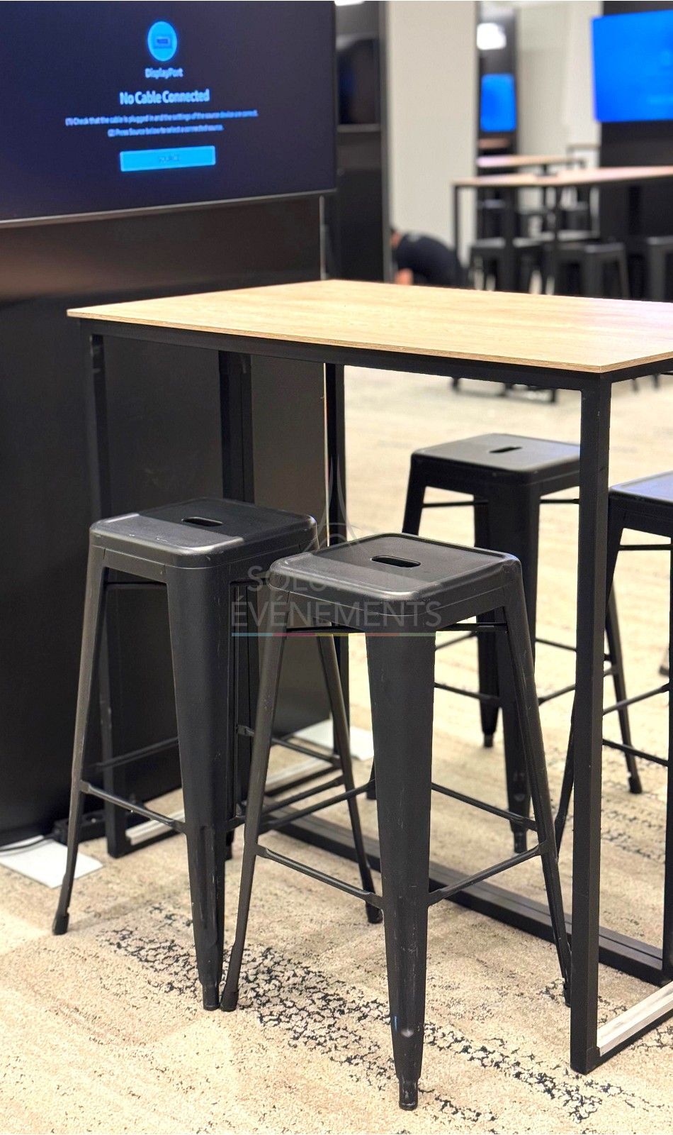 Tolix High Bar Stool Matte Black - Visual 4