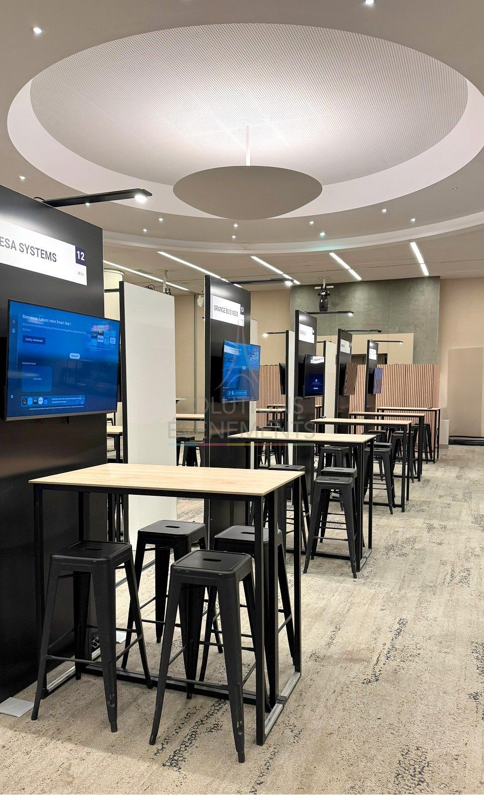 Tolix High Bar Stool Matte Black - Visual 5