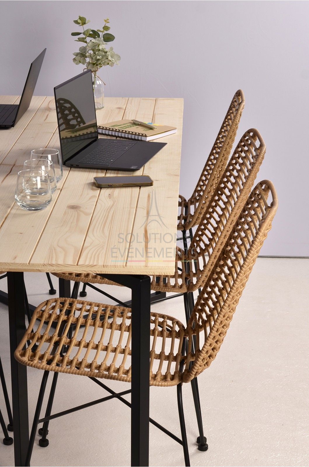 Tribo Black Table - Senlis Top - Visual 3