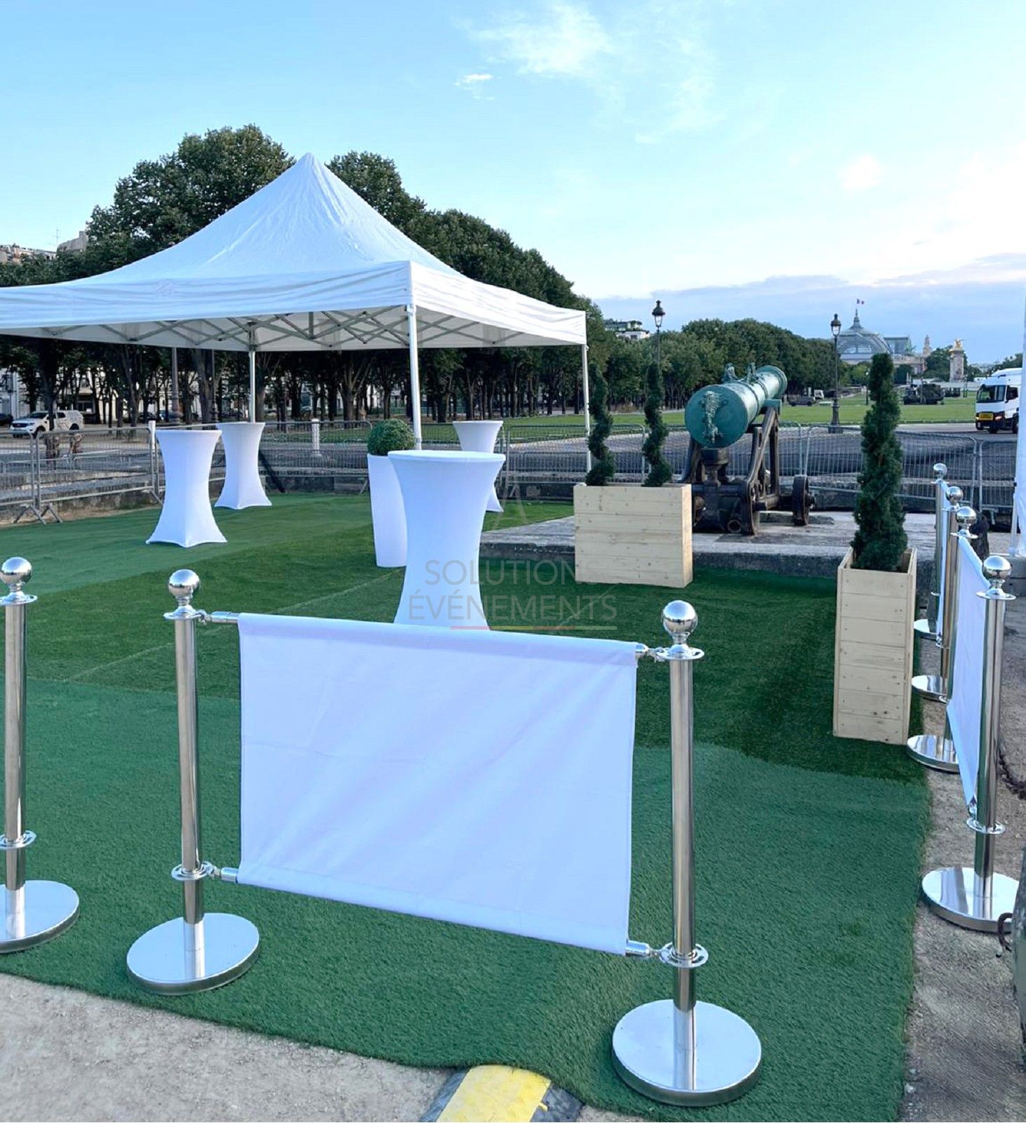 White banner set - Visual 4