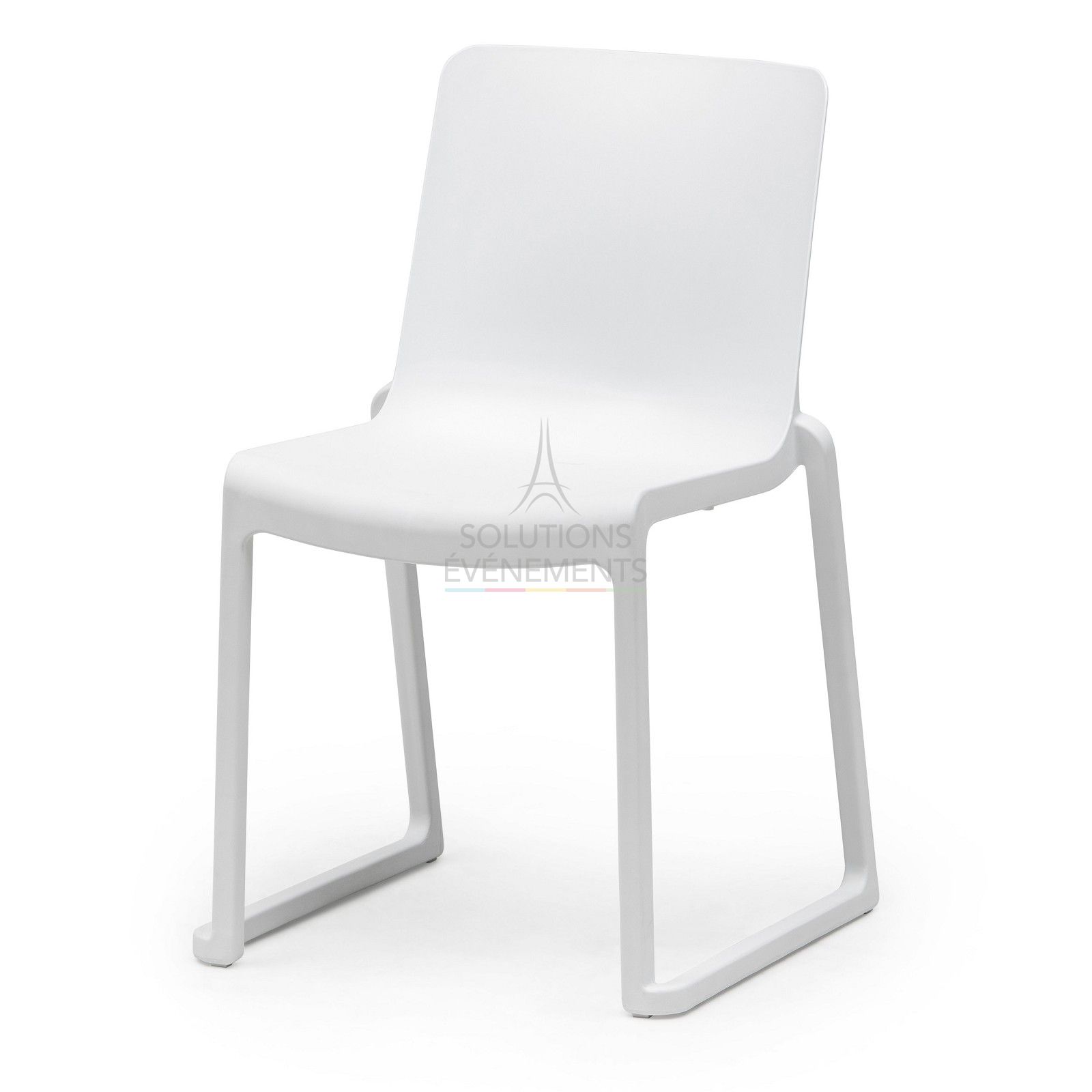 Eco-responsible white chair rental