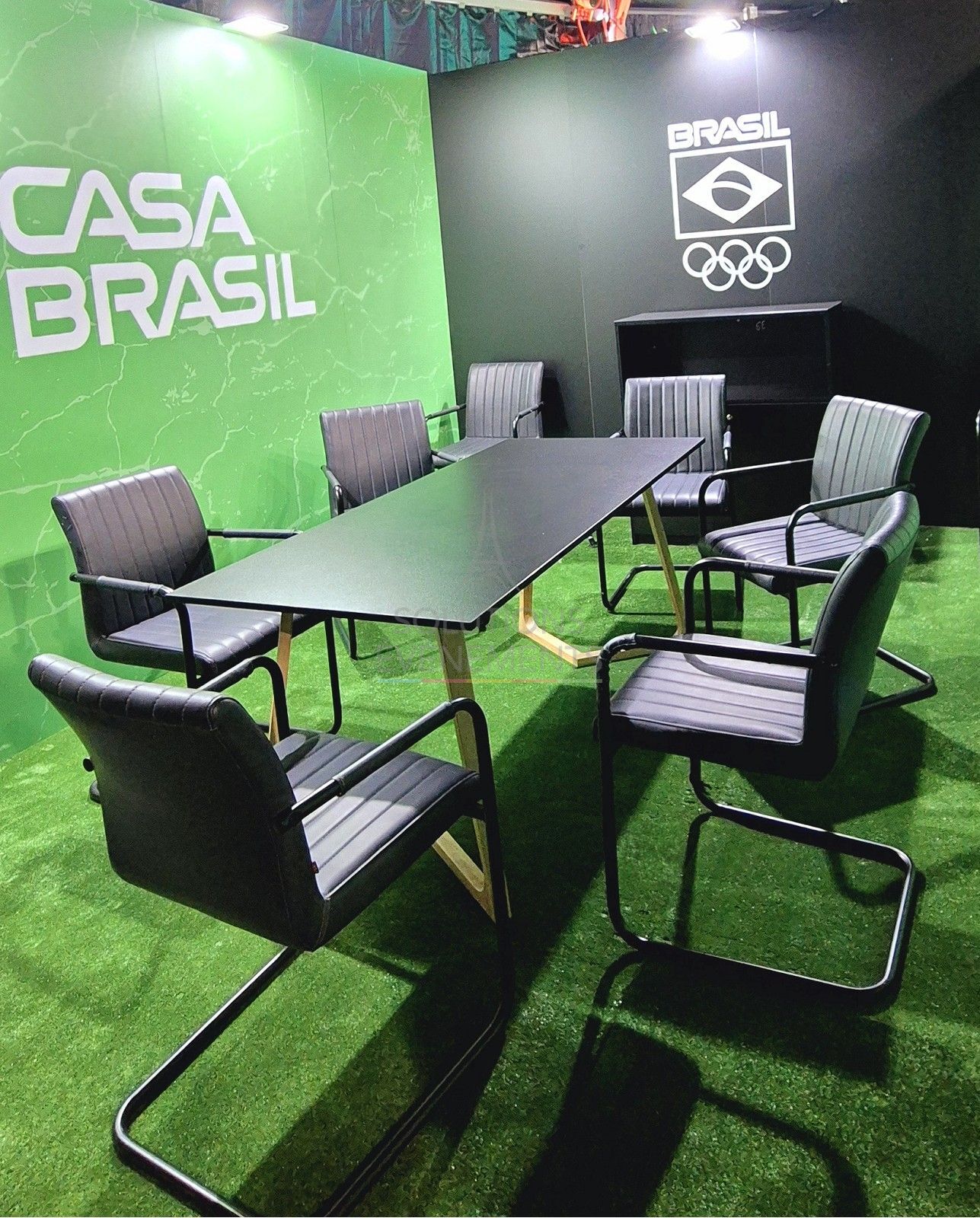 Wings rectangular table 6-8 pax - Black top 180x80cm - Visual 2